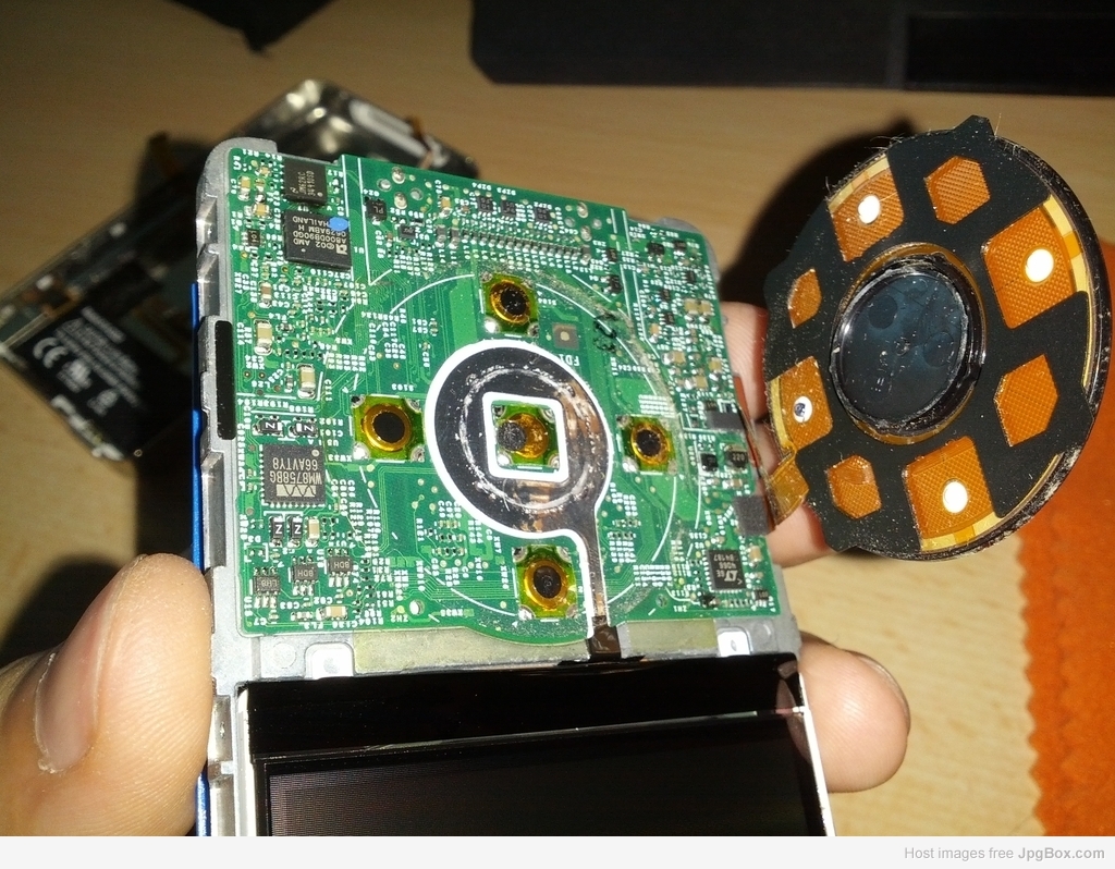 iPod Video Middle button stuck issue